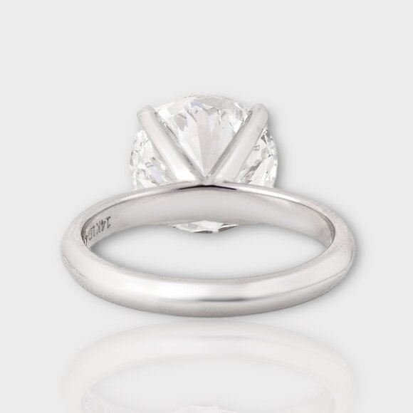 4 Carat Lab Grown Diamond Ring - Picture 6 of 8